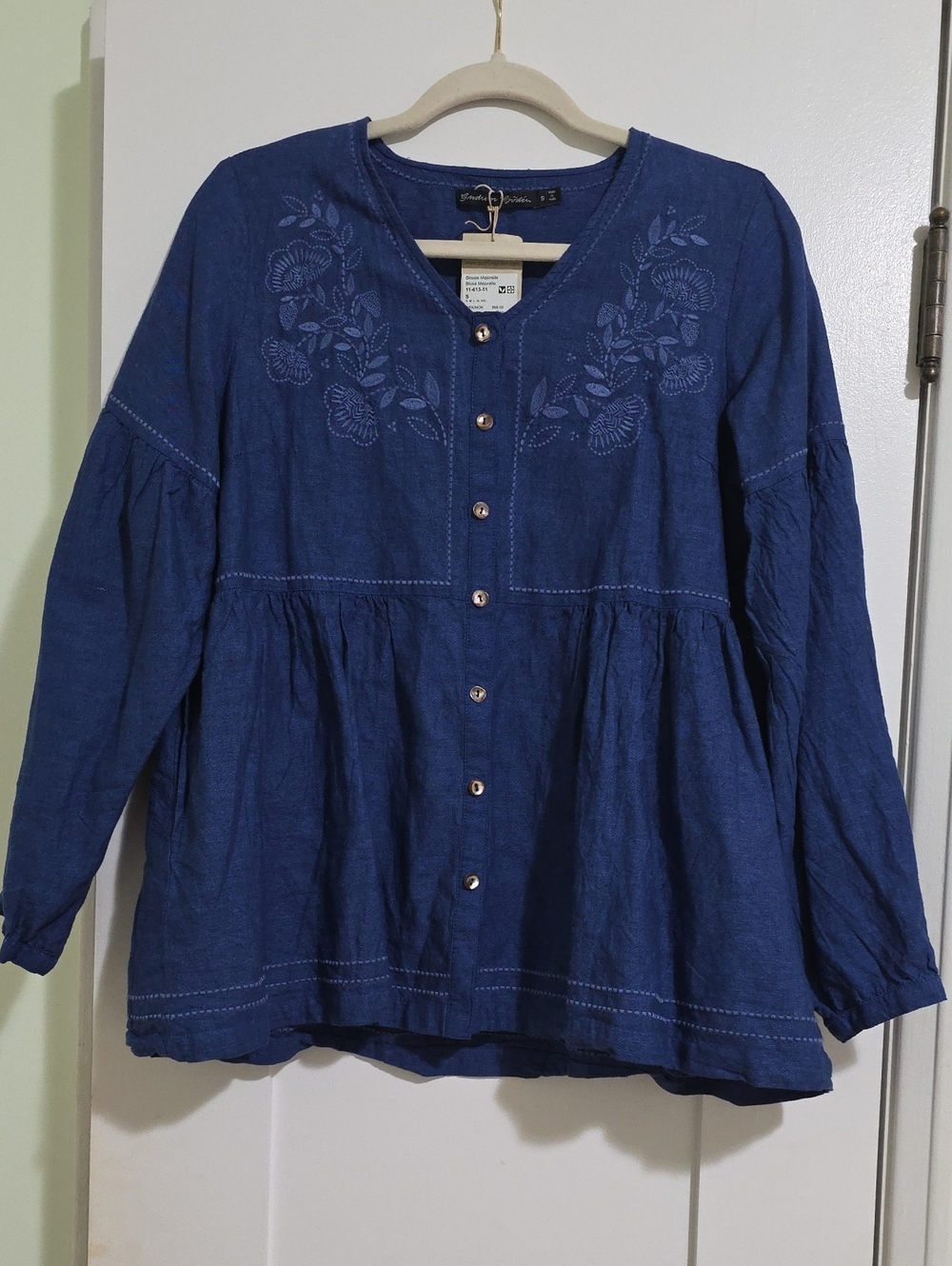 Gudrun Sjiden Chambray Blue Embroidered Button-Front Top Women Small Pockets NWT